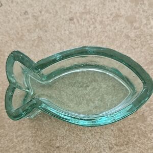 Aqua Fish-Shaped Glass Dish